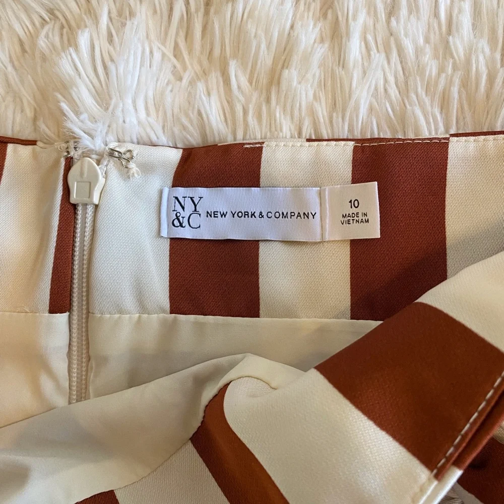 NWOT Midi Stripped Skirt - Picture 3 of 7